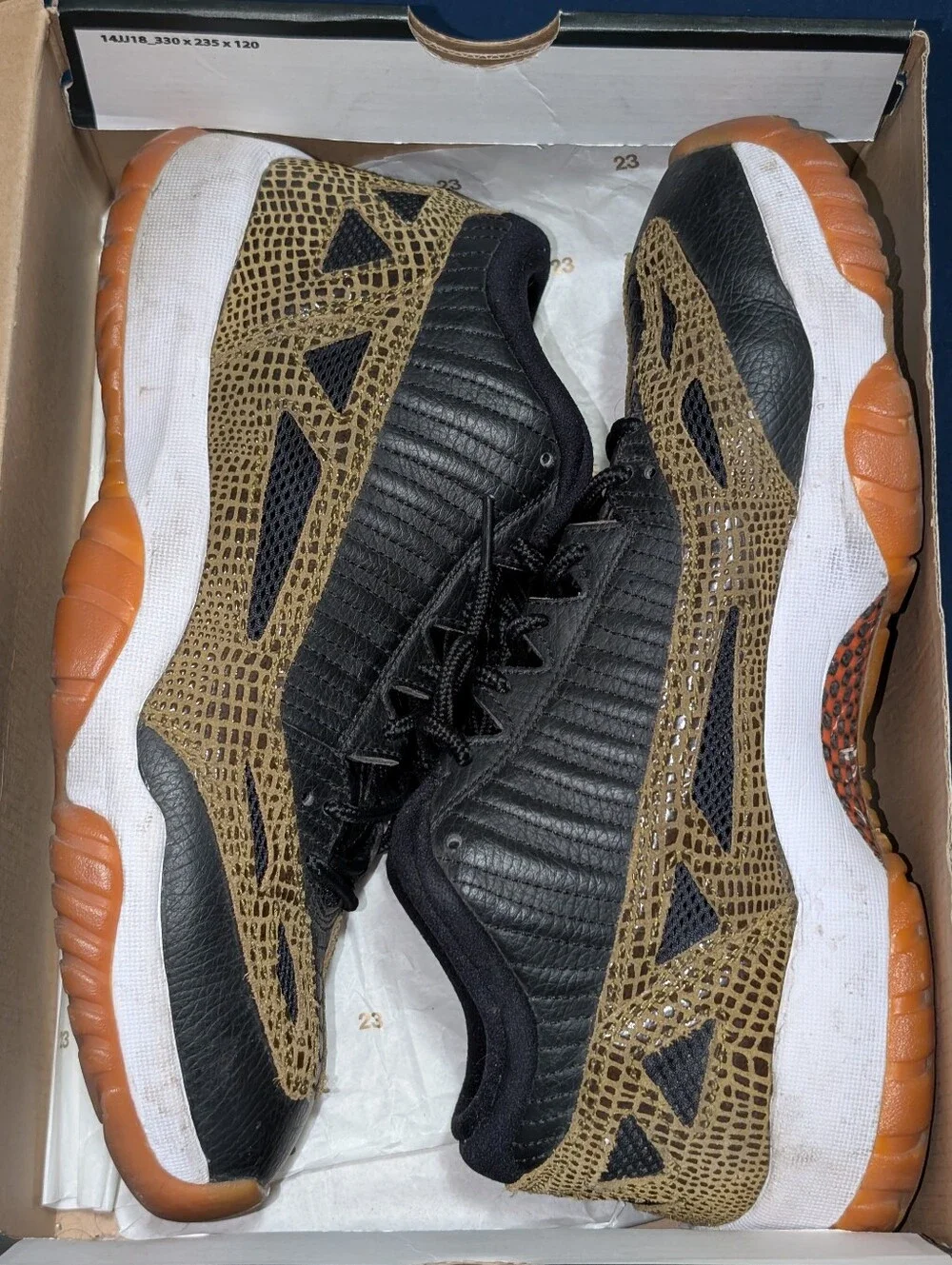 Air Jordan 11 Retro Low IE 